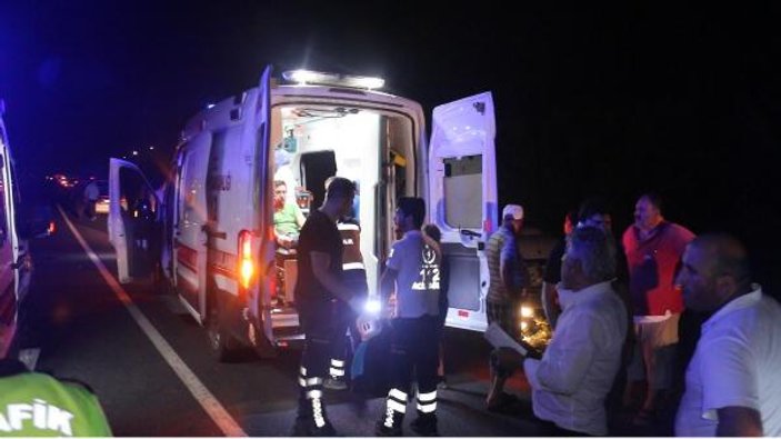 Tekirdağ'da minibüs yoldan çıktı: 15 yaralı