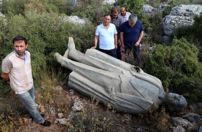 CHP ormanlık alana atılan Atatürk heykelini araştırıyor