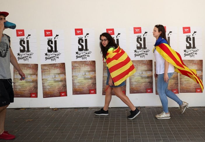 Katalonya referandum talebinden vazgeçmiyor