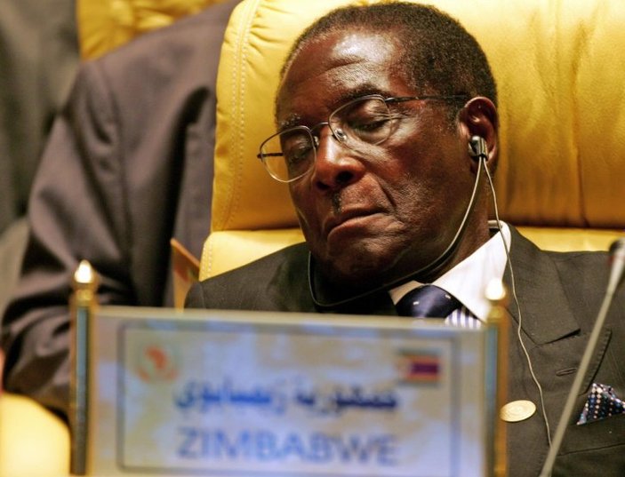 Zimbabve Lideri Mugabe Trump'ın konuşmasında uyudu