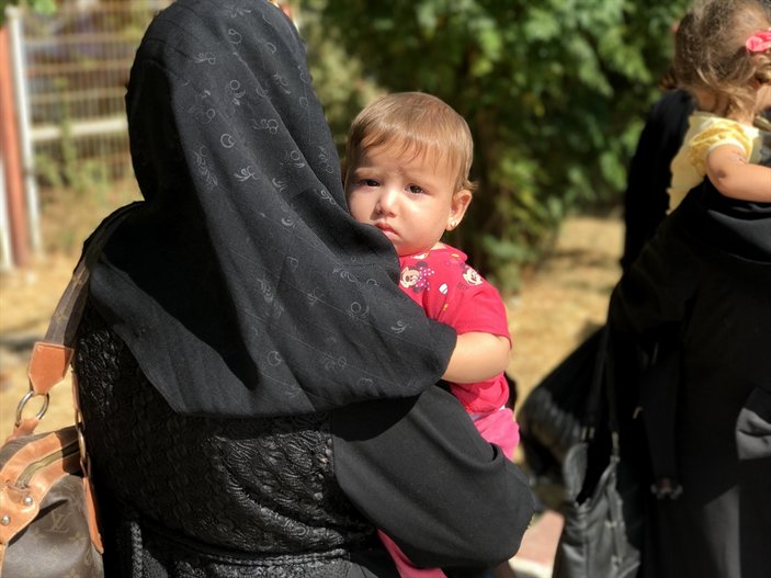Suriyelilerin Türkiye'ye dönüşü sürüyor