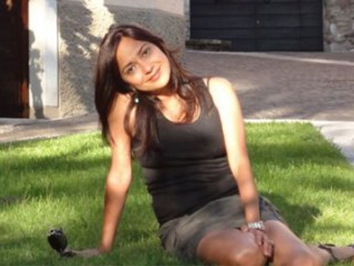 Amberin Zaman terör örgütü PKK'yı övdü