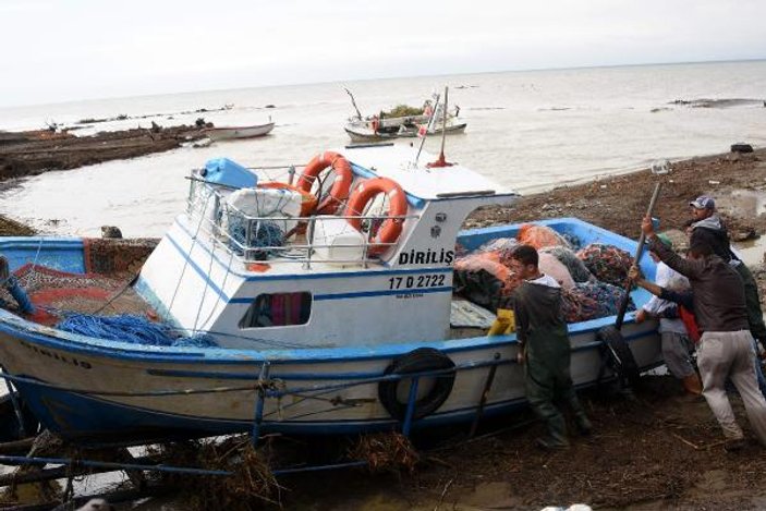 Gelibolu'da su baskını balıkçıları vurdu