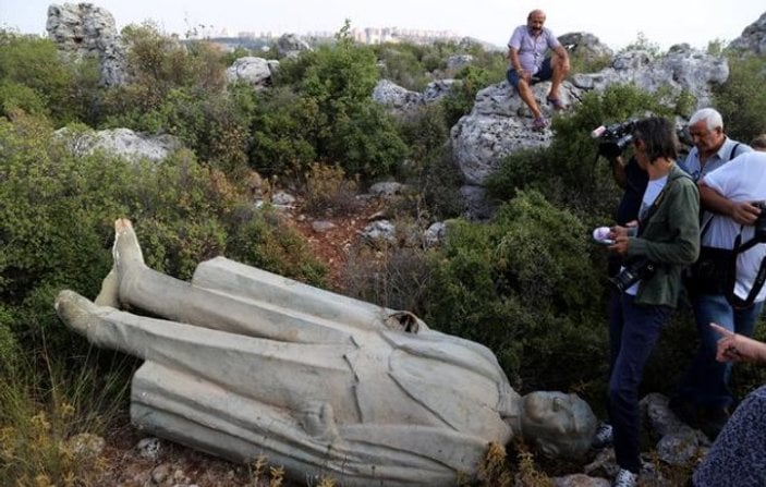 Atatürk heykeli soruşturması: 3 kişi serbest