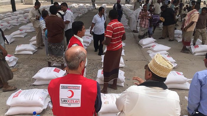 Türk Kızılayından Yemen'e gıda yardımı