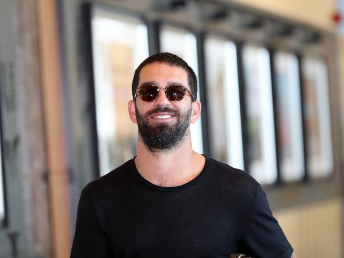 Arda Turan Özge Ulusoy sorulunca güldü