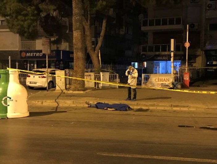 Gece kulübü önünde bıçaklı kavga: 1 ölü 1 yaralı