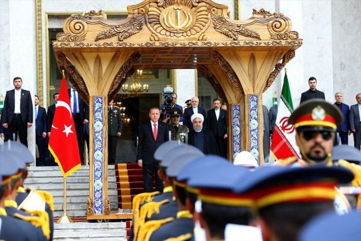 Cumhurbaşkanı Erdoğan ile Ruhani'nin samimi pozları
