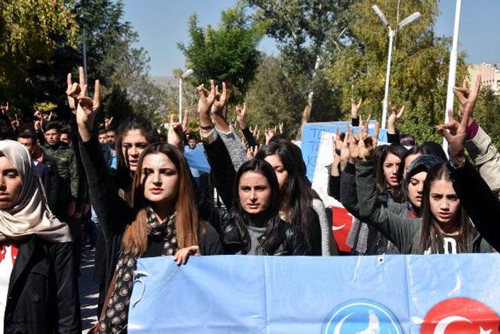 Sivas'ta Ülkücü öğrencilerden Kerkük protestosu