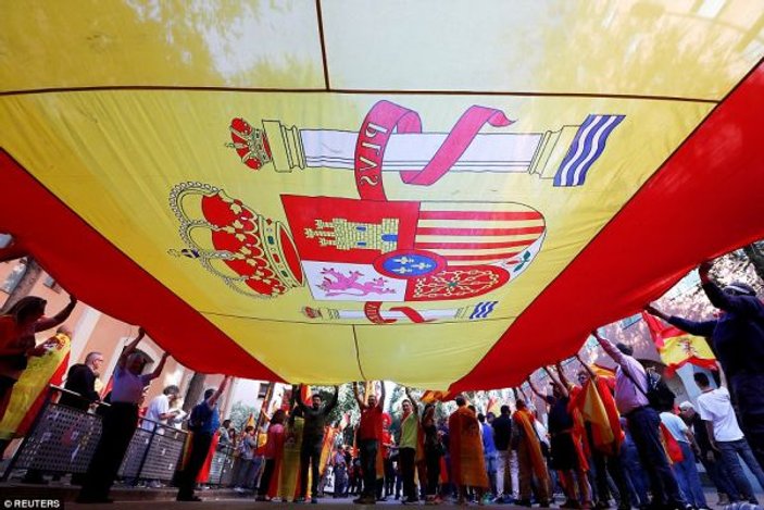 Barselona'da bağımsızlık karşıtı gösteri