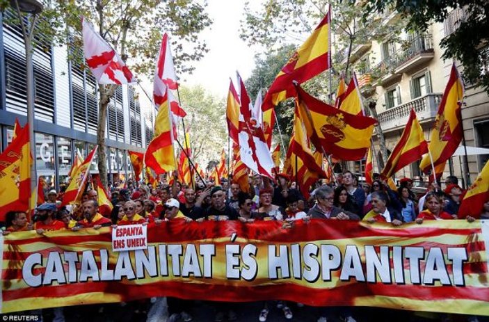 Barselona'da bağımsızlık karşıtı gösteri