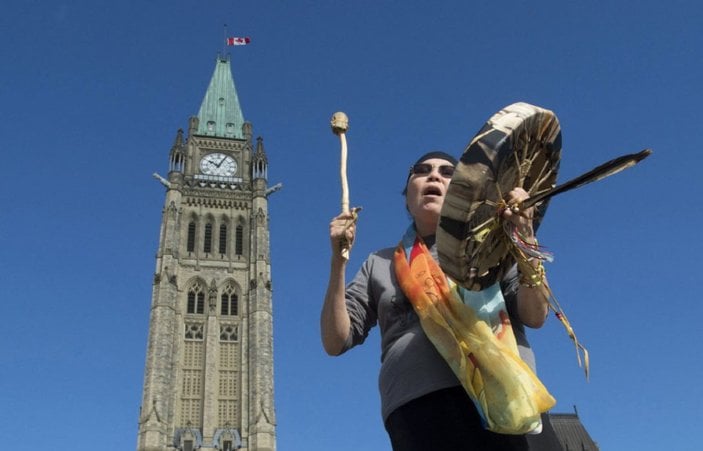 Kanada'dan ailelerinden koparılan yerlilere tazminat