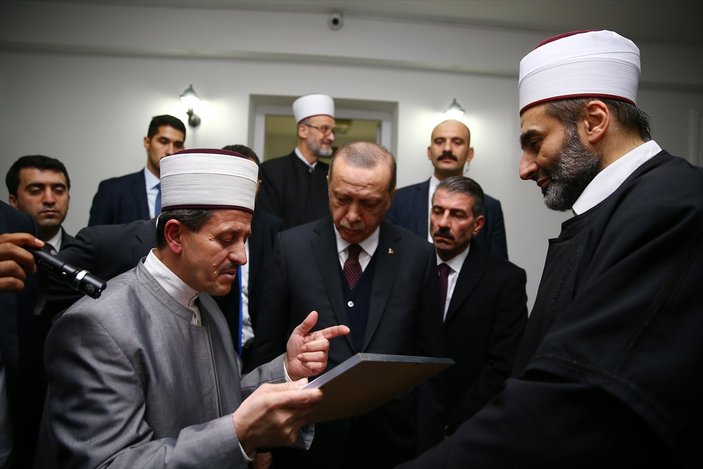 Erdoğan'dan Sırbistan'da Kur'an tilaveti