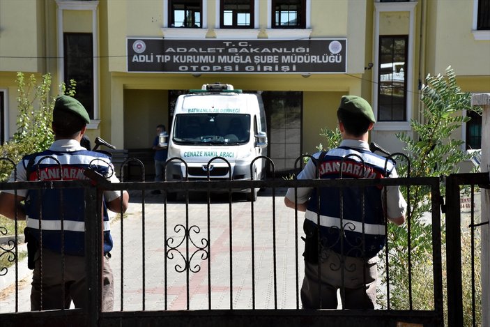 Teröristlerin cenazesini HDP'li vekiller teslim aldı