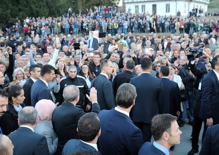 Sırbistan'da Cumhurbaşkanı Erdoğan'a sevgi seli
