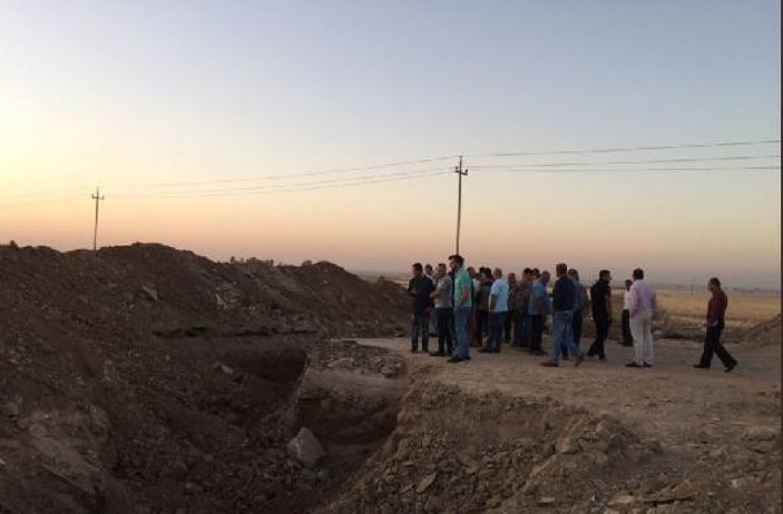 Peşmerge Duhok ve Erbil'den Musul'a giden yolları kazdı