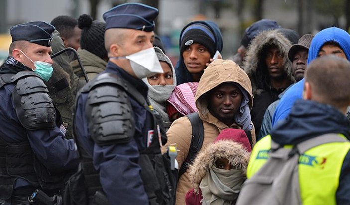 Fransa 200 sığınmacı alacak