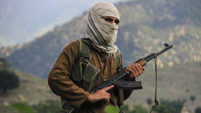 Taliban militanları Afganistan'da karakola saldırdı