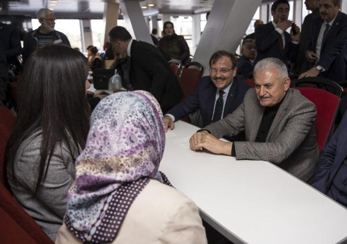 Başbakan Yıldırım İstanbul'a feribotla geldi