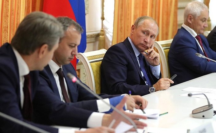 Rus bakanın domuz eti gafı Putin'i zor durumda bıraktı