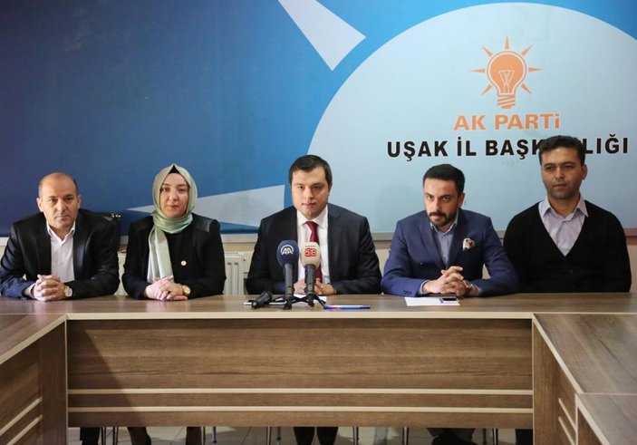 AK Parti Uşak'tan açıklama: Başkan'ın istifası istenmedi