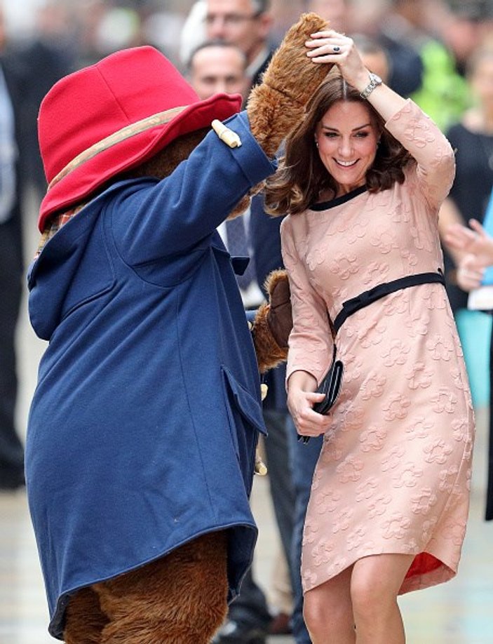 Kate Middleton'dan mutluluk dansı