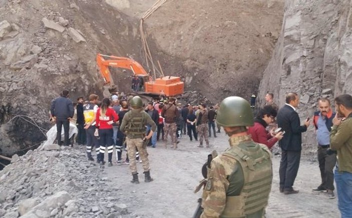 Kömür ocağındaki göçükte ölen 6 kişi toprağa verildi