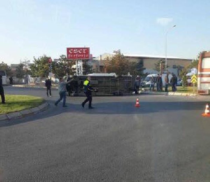 Kayseri'de işçi servisleri çarpıştı: 11 yaralı