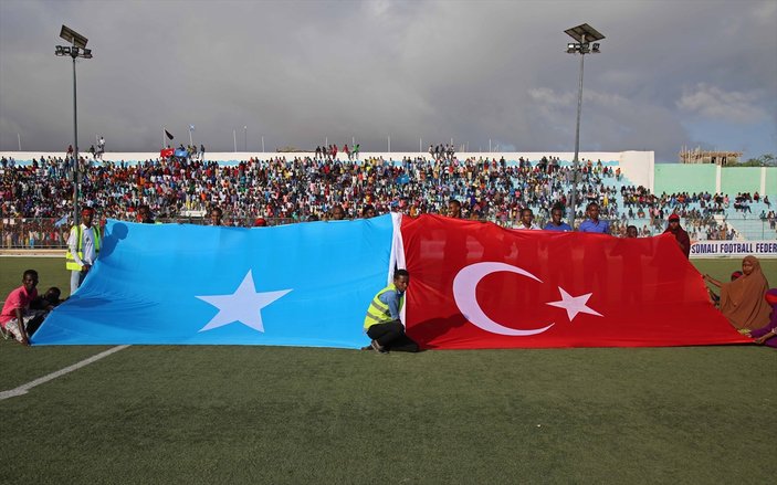 Somali'deki terör protestosunda Erdoğan sloganları
