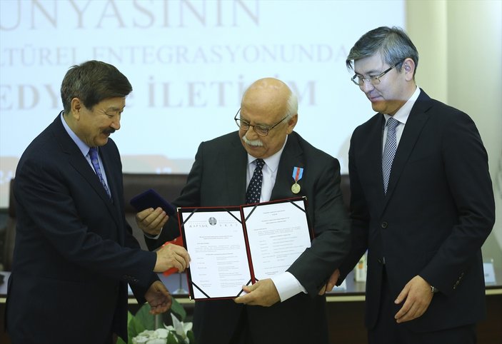Nabi Avcı'ya Kazakistan Üstün Hizmet Ödülü verildi