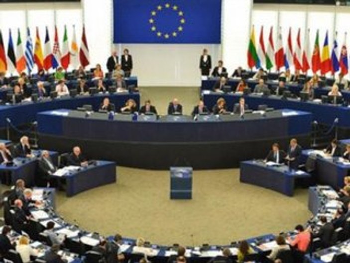 Avrupa Parlamentosu'nda cinsel taciz skandalı