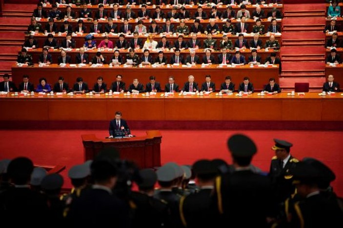 Xi Jinping ülkenin kurucusuyla aynı seviyeye kondu