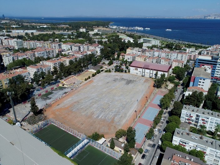 Alsancak Stadı'nın yapımına Konak Belediyesi engel oldu