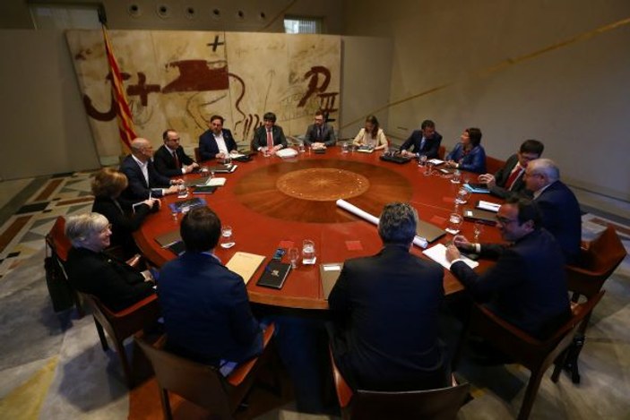 Katalan liderin konuşması iptal edildi