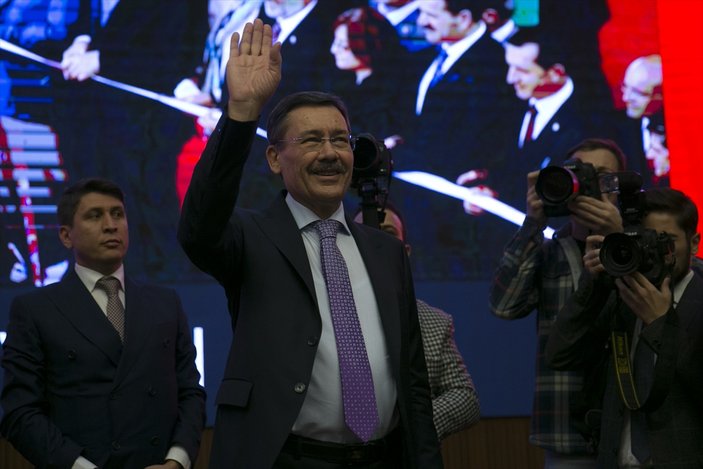Ankara'da Melih Gökçek dönemi sona erdi