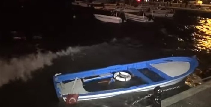 Fırtına Silivri'de balıkçı teknelerini batırdı