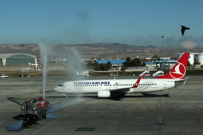 THY'nin Ankara-Paris uçuşları başladı