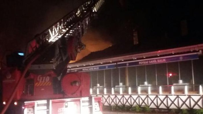 Poyrazköy'de yangın; ormana sıçramaması için büyük mücadele