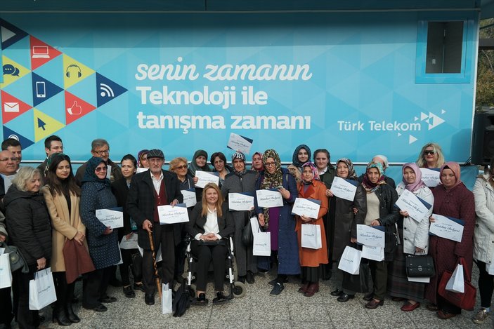Türk Telekom'dan kadınlara teknoloji eğitimi