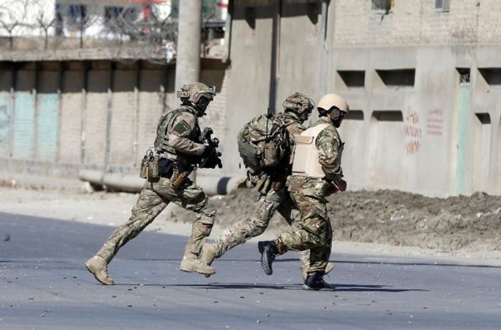 Afganistan'da televizyon kanalına silahlı saldırı