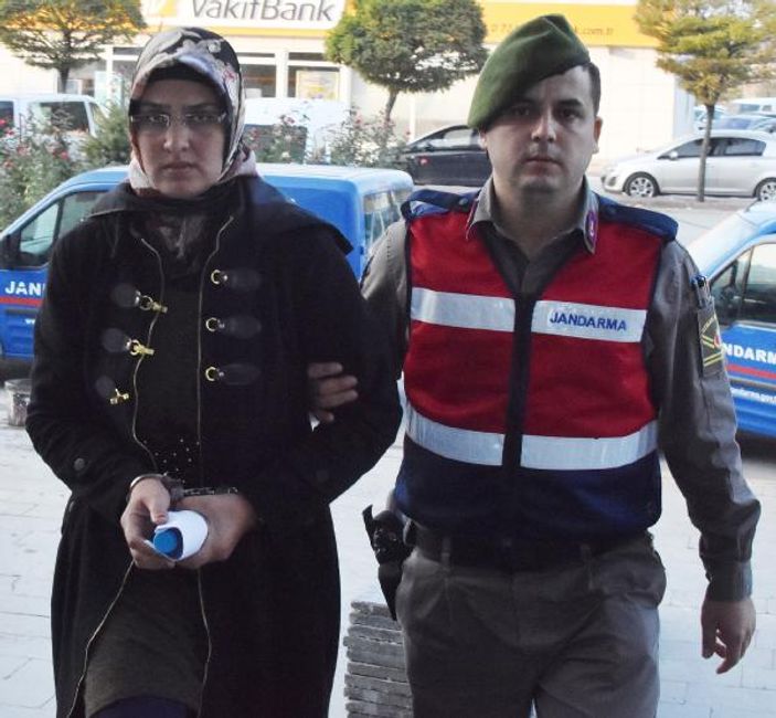 Eşini öldürttüğü sevgilisiyle olaydan sonra çay içtiler