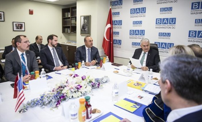 Başbakan, Bahçeşehir Üniversitesi'ni ziyaret etti