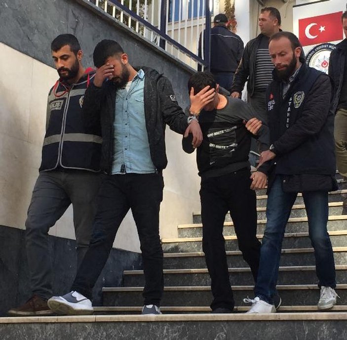 İstanbul'da turistleri soyan iki kişi yakalandı