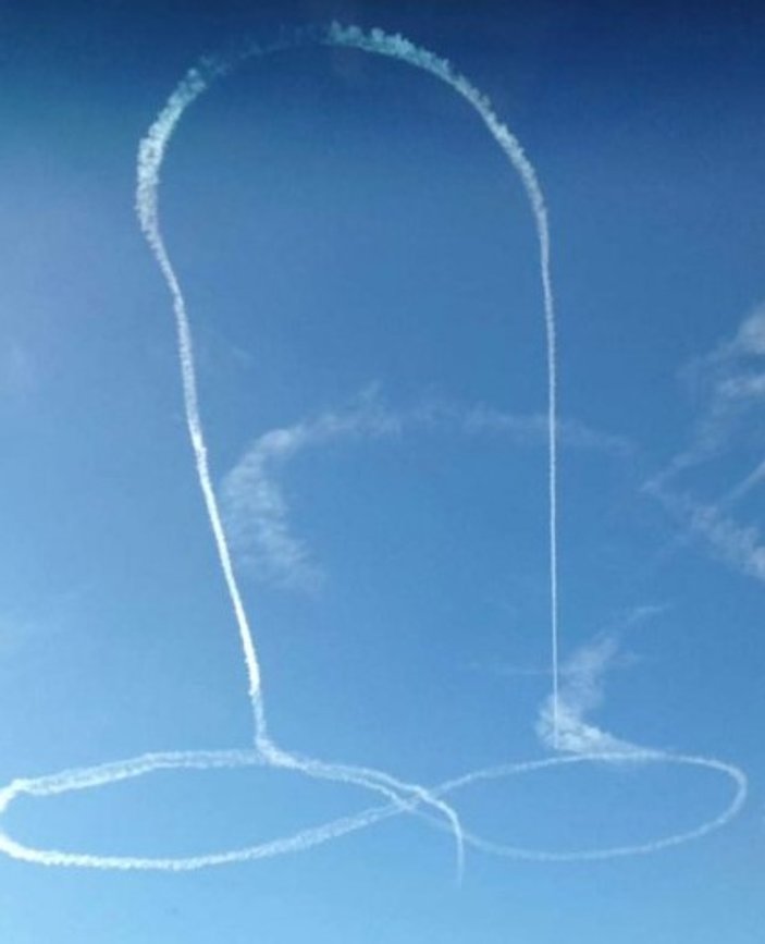 Gökyüzüne penis çizen Amerikan pilotlarına soruşturma