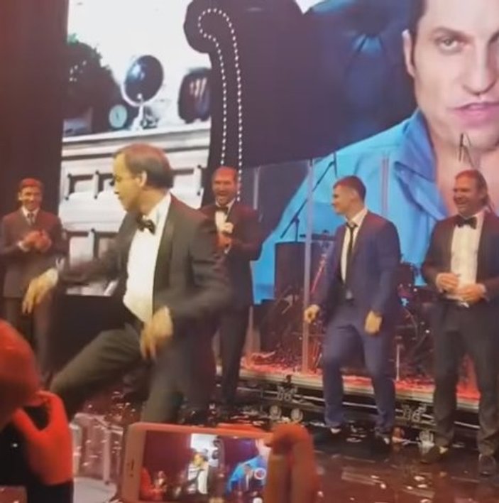 Rusya Başbakan Yardımcısı Dvorkoviç'in çılgın dansı