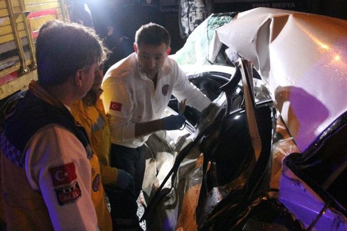 Şişli'de trafik kazası: 1'i ağır 3 yaralı