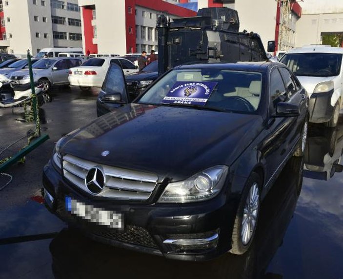 Avrupa'da çalınan lüks otomobiller Adana'da bulundu