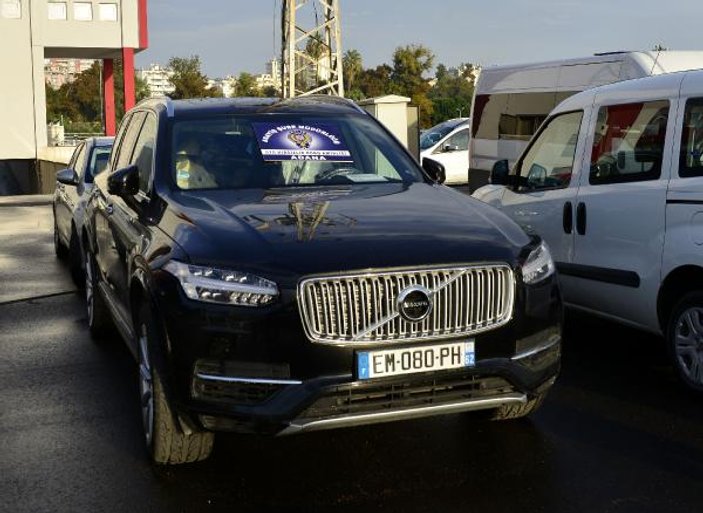Avrupa'da çalınan lüks otomobiller Adana'da bulundu