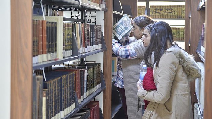 Mardin'de Güneydoğu'nun en büyük kütüphanesi açıldı