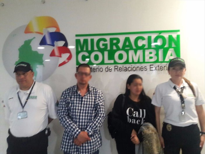 Kolombiya'da 3 kişi 640 bin dolarla yakalandı